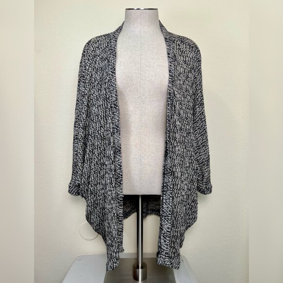 Painted Threads Black & Tan Knit Dolman Sleeve Cocoon Sweater Size Medium - Picture 1 of 7